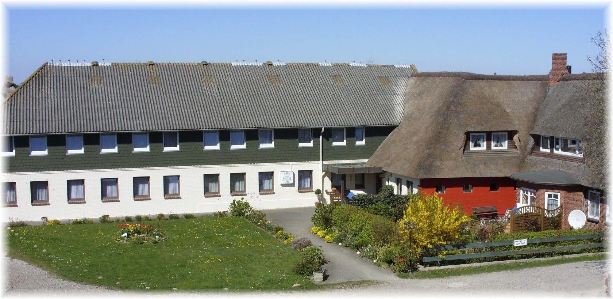 Ferienwohnungen Im Hotel Garni Zur Post Utersum Exterior photo
